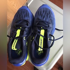 Under Armour Youth Shoes NEVER Worn